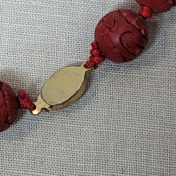 Vintage Carved Cinnabar Bead Necklace Hand Knotted Boho Mid Century Red Chinese - Picture 6 of 6